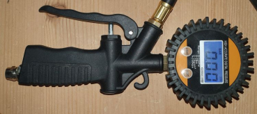 Reifenfüllerpistole mit Manometer/beleuchtet