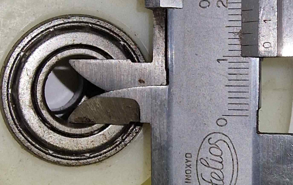 Plastic Wheel Scissor DSLS 607